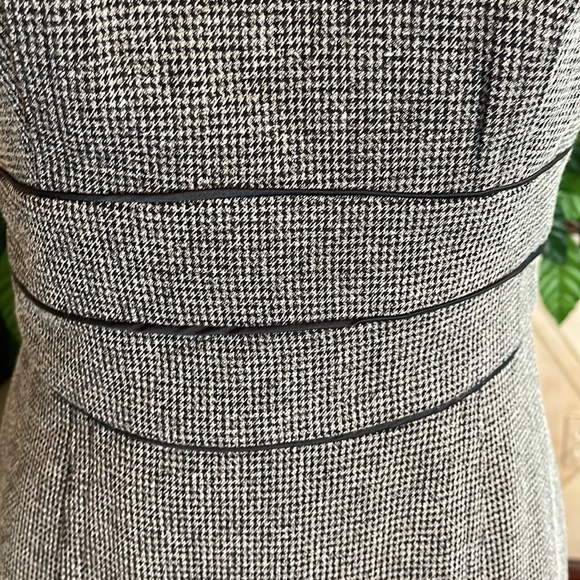 WHBM CAP SLEEVE HOUNDSTOOTH DRESS - Picture 6 of 11